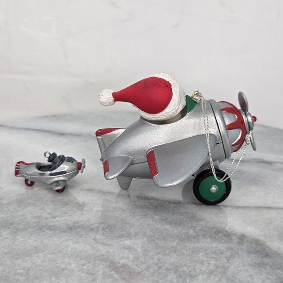 Vintage 1996 Santa Airplane Longs Ornament + 1997 Hallmark Pursuit Christmas Lot - Picture 5 of 16